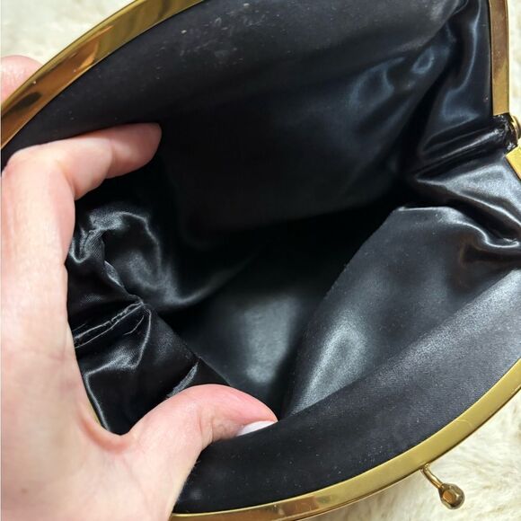 Vintage Mel-Ton Sleek Black and Gold Clutch for Evening Wear - Picture 8 of 9